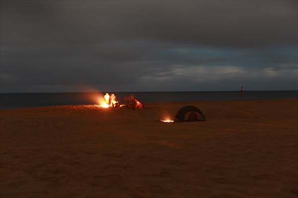 В Америке нельзя разбить палатку, например на пляже, только в ор